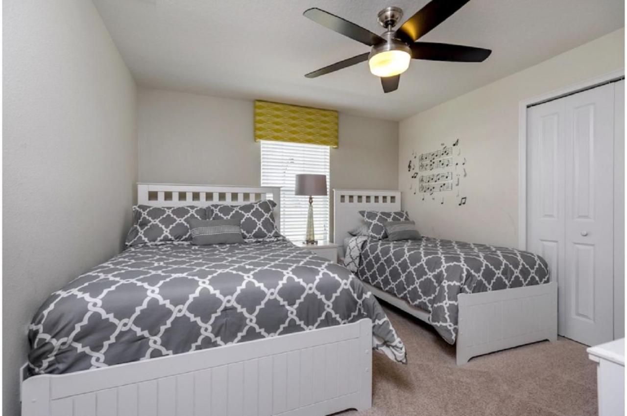 Four-Bedroom Townhome Kissimmee Orlando Bagian luar foto