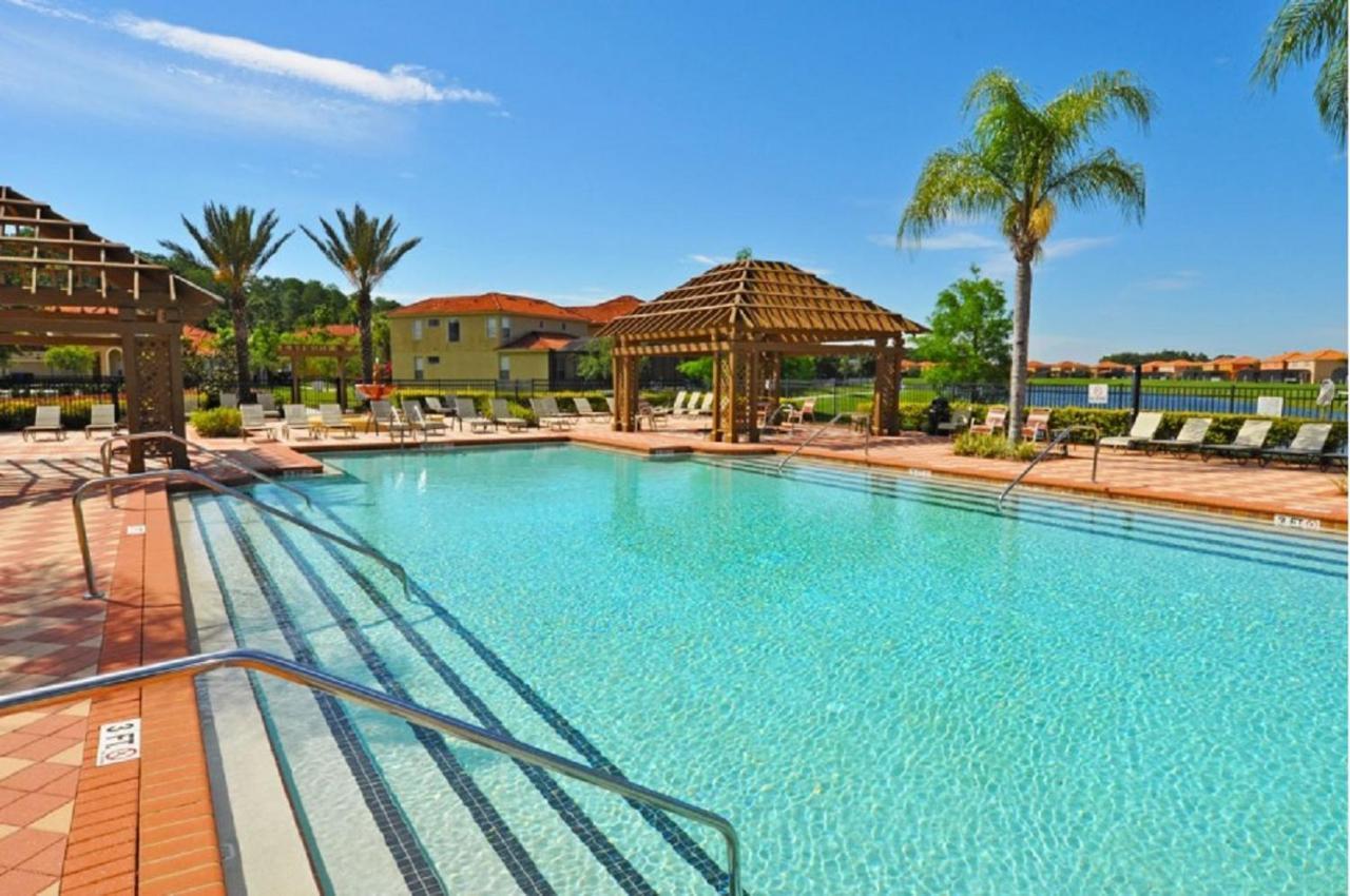 Four-Bedroom Townhome Kissimmee Orlando Bagian luar foto